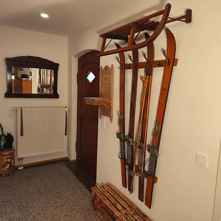 Mit 3 Schlafzimmer In Seenaehe *