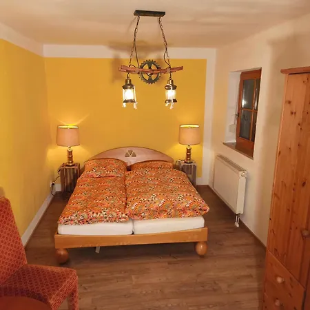 Mit 3 Schlafzimmer In Seenaehe Wielenbach