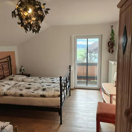 度假居 Mit 3 Schlafzimmer In Seenaehe *