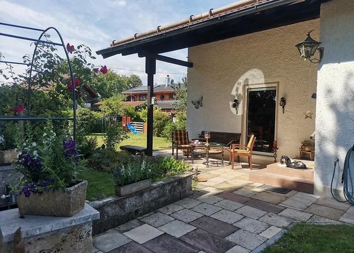 Mit 3 Schlafzimmer In Seenaehe Vakantiehuis Wielenbach